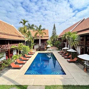 Muangthong Boutique Hotel
